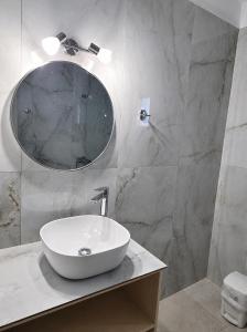 Fully Renovated Two Bedroom Luxury Suite by Bessies Village