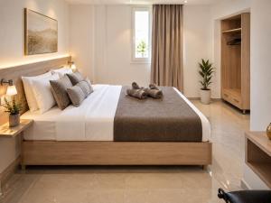 Fully Renovated Two Bedroom Luxury Suite by Bessies Village