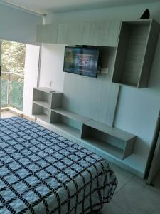 Modern apartment with pool-La Mesa