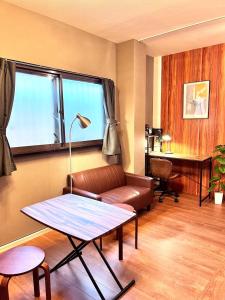 Osaka Petite Tanuki Inn Neyagawa