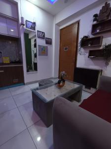 Amber Homes Couple-Friendly Cozy Studio Near Metro