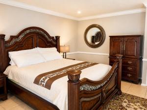 Casa Avalon Hotel