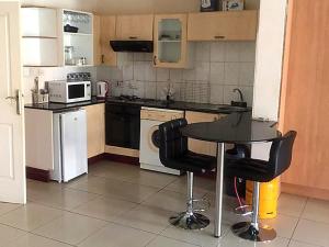 Deluxe Studio Suite with Kitchenette