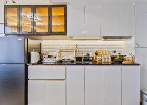 1 Bedroom Luxury Condo