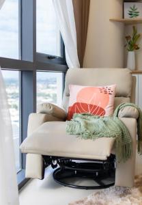 1 Bedroom Luxury Condo