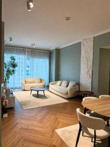 Avelon Elegant Urban Stay in Downtown Near Burj Khalifa