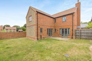 4 Bed in Mundesley oc-1983