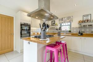 4 Bed in Mundesley oc-1983