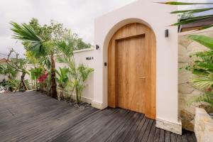 Tula 6 Brand New Stunning 1 BD Private Pool Villa In Ulu!