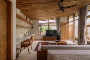 Tula 6 Brand New Stunning 1 BD Private Pool Villa In Ulu!