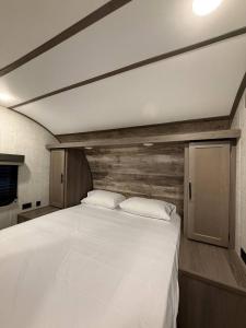 Cozy Camper by UCF