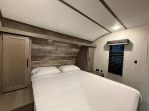 Cozy Camper by UCF