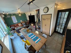 R724 Cafe Style House