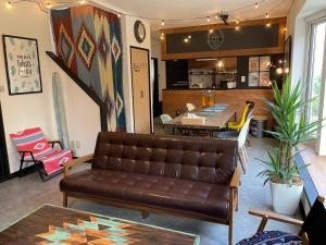 R724 Cafe Style House