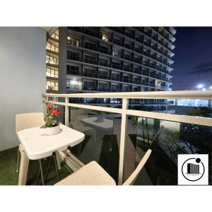 Citispace 1BR Condotel Suite at Azure Urban Resort Near Airport #AZ08A