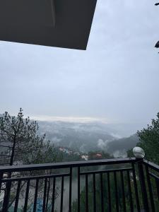 Majestic Studio Panoramic Views 10 min Mall-Road