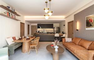San Luis by Kukun Apartments