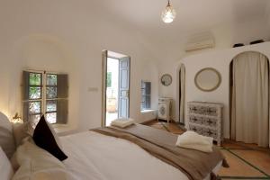Riad Ryam, great location, 5 min from La Place