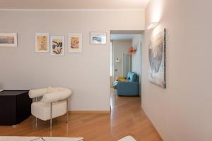 239sqm in Centro near Duomo with Garage and 12 Seats