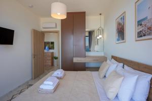 Villa Meli, By Hellocrete