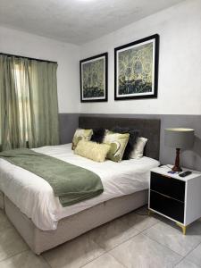 Executive Luxury Room Stylish Pretoria Stay