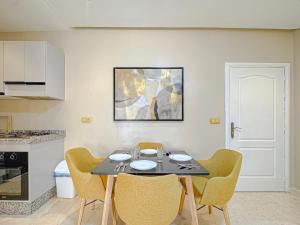 Pearl Home Design and Netflix
