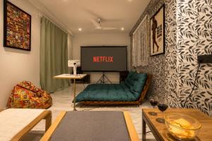 Maison Stardust with Theatre, Big Pool and Garden