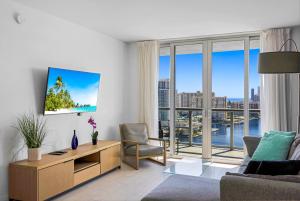 Beachwalk Resort 1BR Ocean & Intracoastal View High Floor 2109