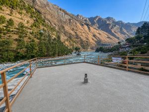 Bisht Niwas River Side Cottage