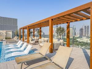 Mira Holiday Homes-Stonehenge Residences 2 Scandinavian Studio in JVC