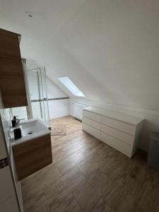 Ruhige 65m Wohnung mit Weitblick im Leinebergland