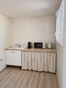 Wellness Suite with Hot Tub & Private Nordic Bath
