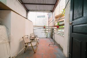 1970s Vintage Old Quarter, Hoan Kiem Lake, Shared Bathroom