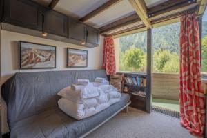 Grand Roc B9 from Slopes 260m, Mountain View & Parking - Happy Rentals