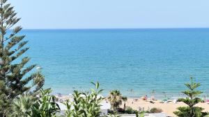 Where Blue Meets Blue Seaside Apt with Great Views