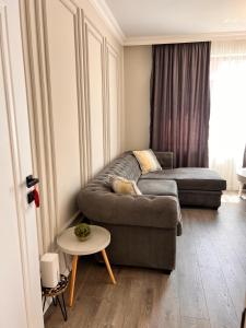 The Signature French Haven Elegant City Apartment