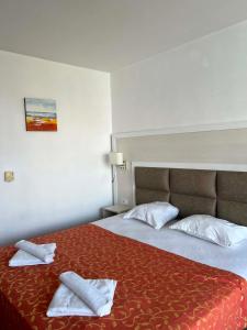 Amaris Apartments