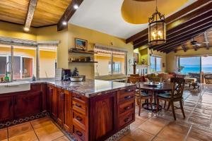 Casa Petosa - El Anclote | 2BR2BA Punta Mita, ocean view, pool, beach access