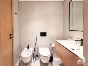 Marquise Square Large 2Bedroom with Balcony - Business Bay