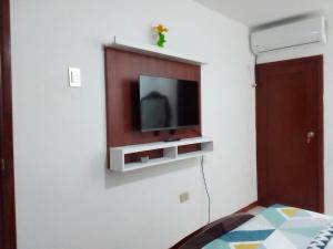 Alquilo acogedora villa Familiar en Salinas, a pocos minutos de centro comercial y playas!
