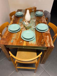 Spacious Apartment 115m2 Near City Center & Parks