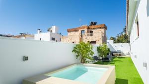 Secret View Villa La Cala