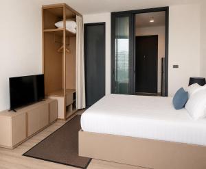 Edge Central Pattaya by S&J