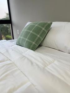 Modern 1BR Apartment with Pool in San Salvador