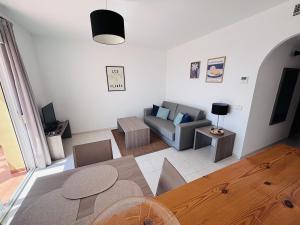 Calpiano Apartment -Imperial Park - Sea View, 6 Pools, Terrace