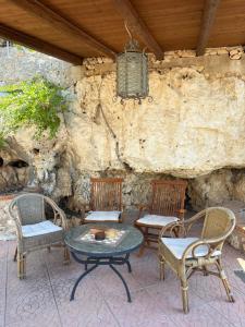 Casa Sirokos