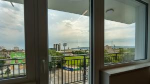 Amazing 2 bedroom apartment with sea view