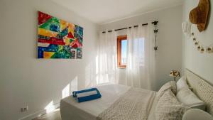 Apartment with Balcony - 5 min Walk to the Beach & Restaurants