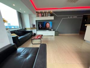PENTHOUSE GROUP 4 Apartments