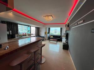 PENTHOUSE GROUP 4 Apartments